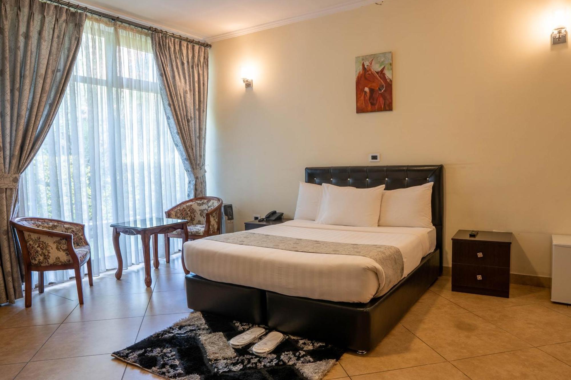 Yaya Africa Athletics Village Sululta Exteriér fotografie